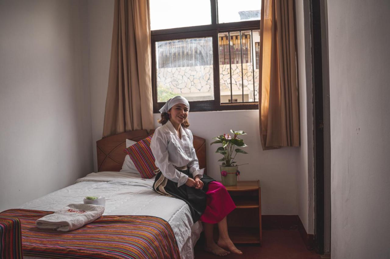 Hotel Kuelap チャチャポヤス エクステリア 写真